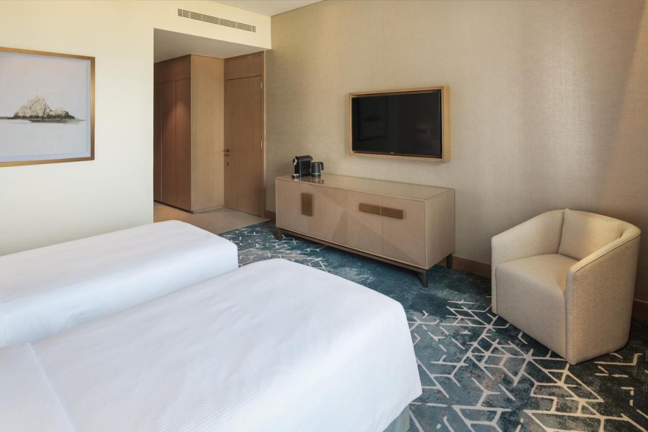 Palace Beach Resort ฟูไจราห์ ภายนอก รูปภาพ Deluxe room